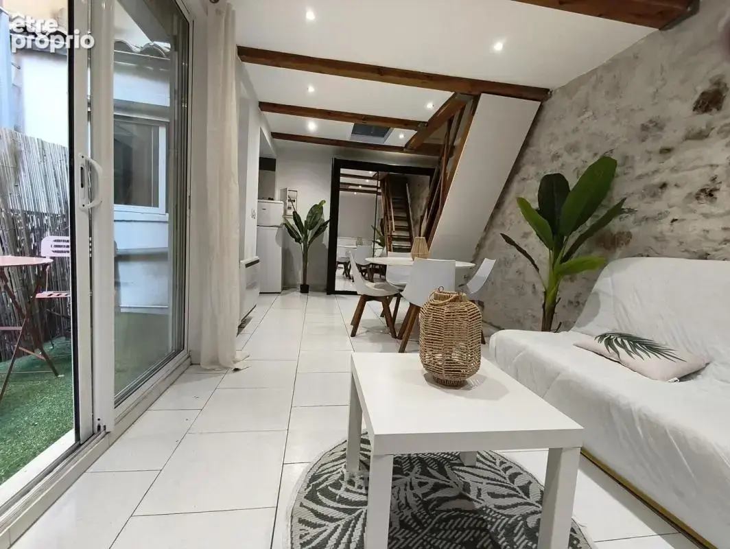 Appartement duplex  T3  avec balcon - proche gare - photo 2