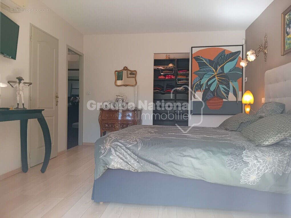 Maison à SAINT-ETIENNE-DU-GRES