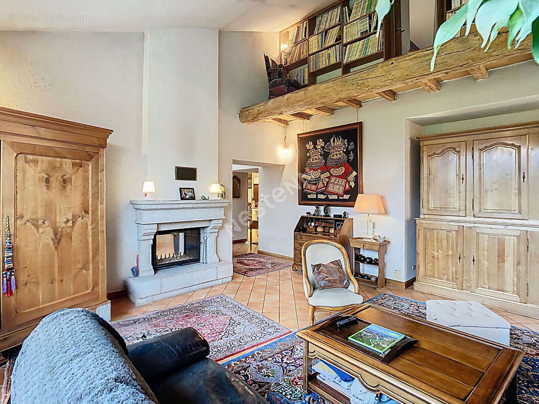 Maison à LE LONGERON