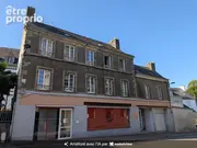 Maison à CHATEAUNEUF-DU-FAOU