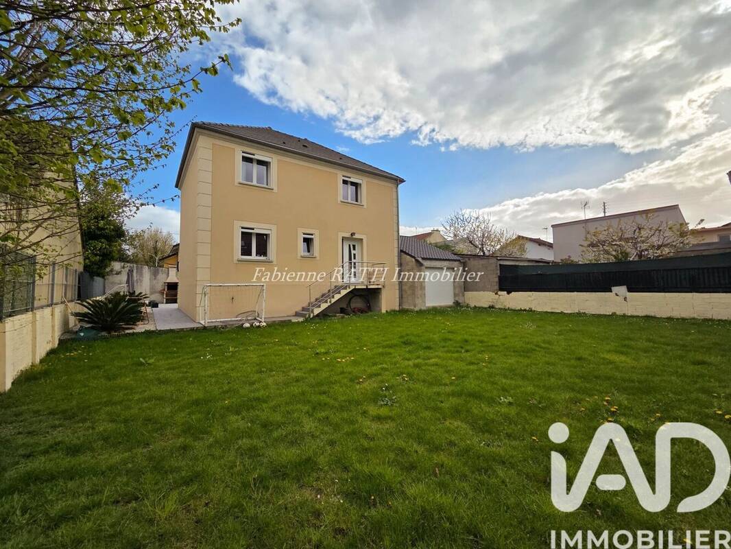 Photo 1 - Maison à BEZONS