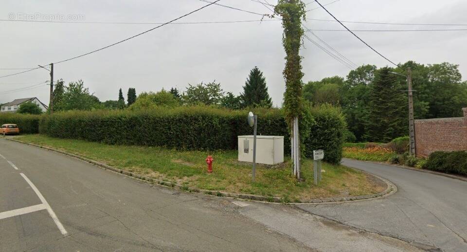 Terrain à VILLERS-OUTREAUX