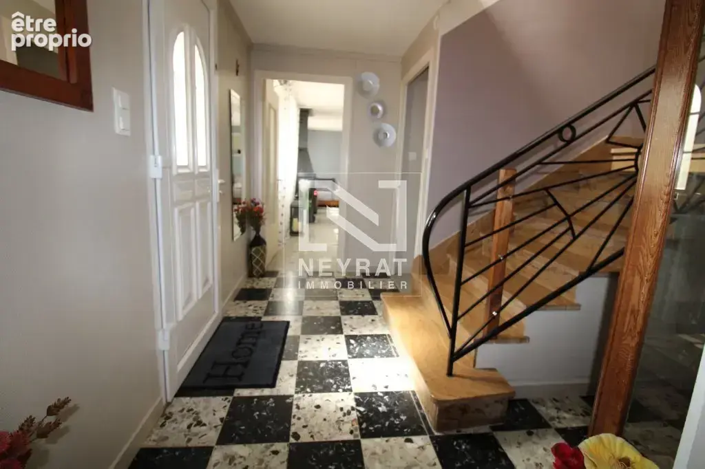 Maison 4 chambres et garages - photo 4