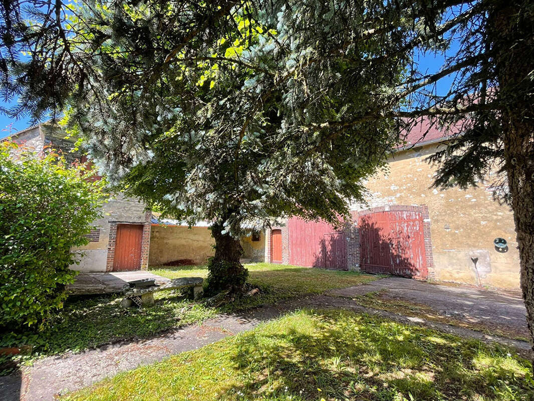 Maison à NEUVY-SAUTOUR