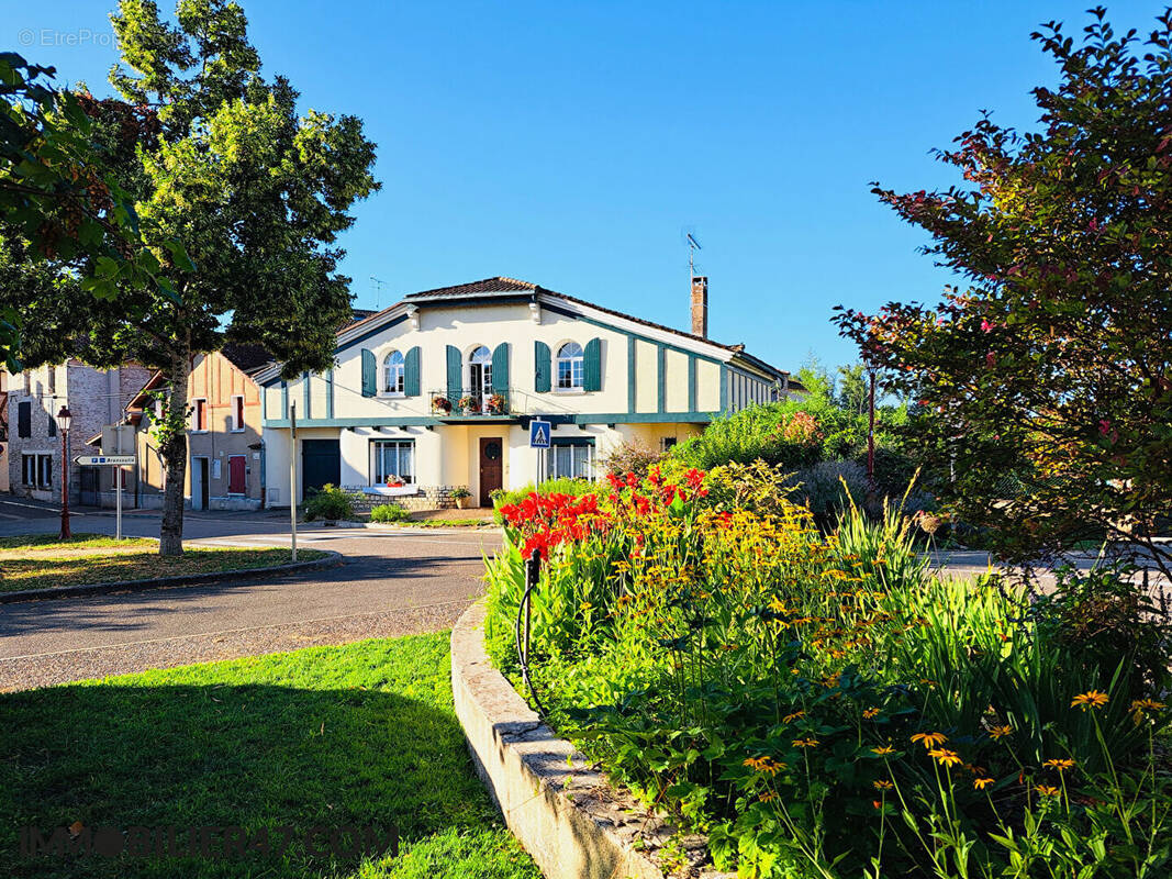 Maison à CASTELMORON-SUR-LOT