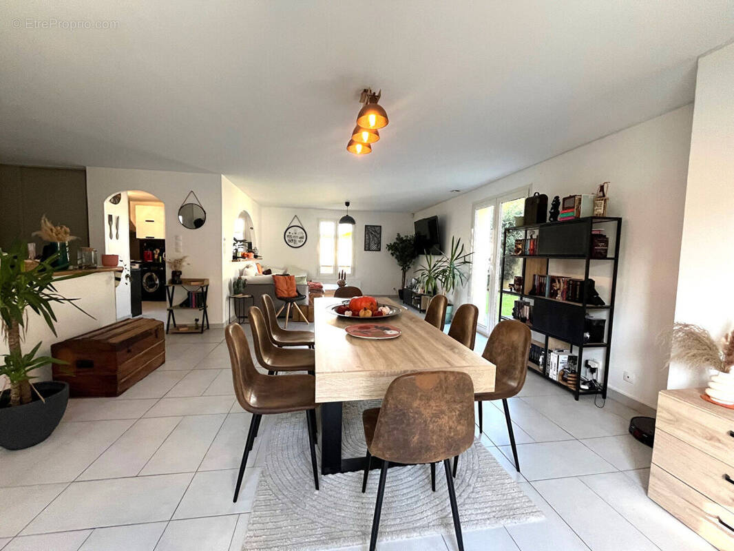 Maison à NEUILLY-EN-THELLE