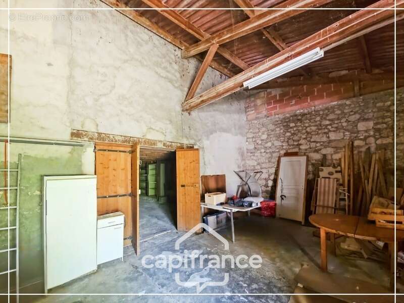 Maison à CASTELCULIER