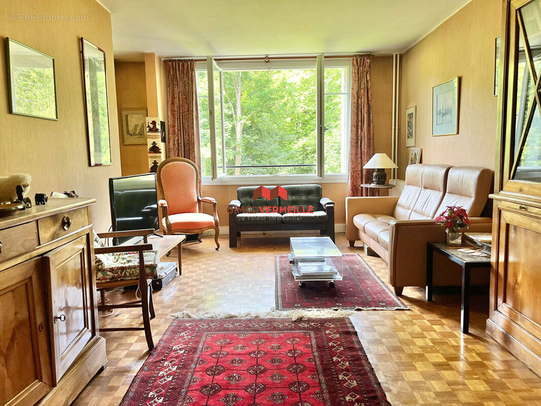 Appartement à BOUGIVAL