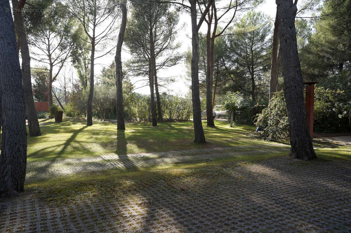 Appartement à VENTABREN