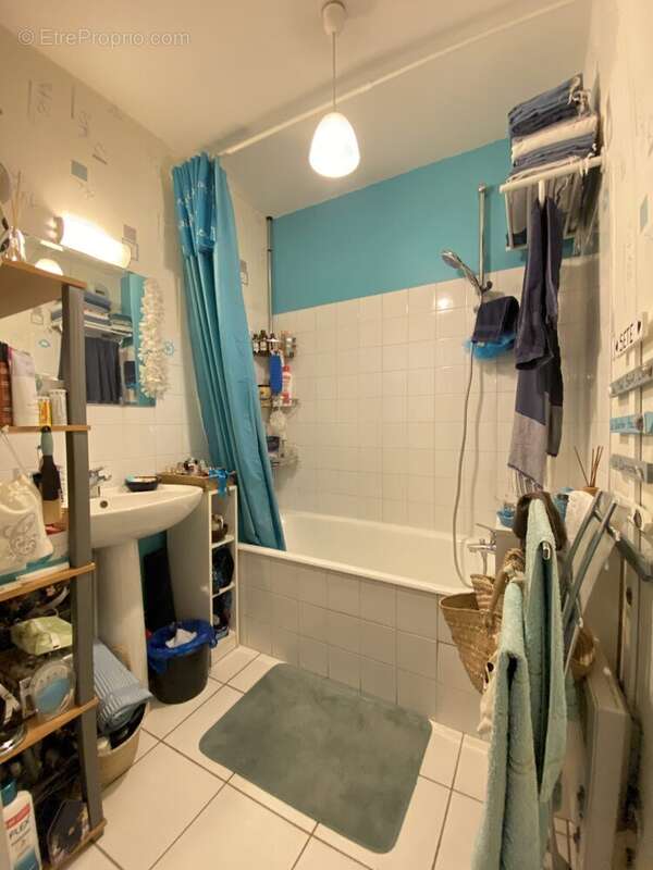 Appartement 68 m² à Le Peage-De-Roussillon  - photo 5