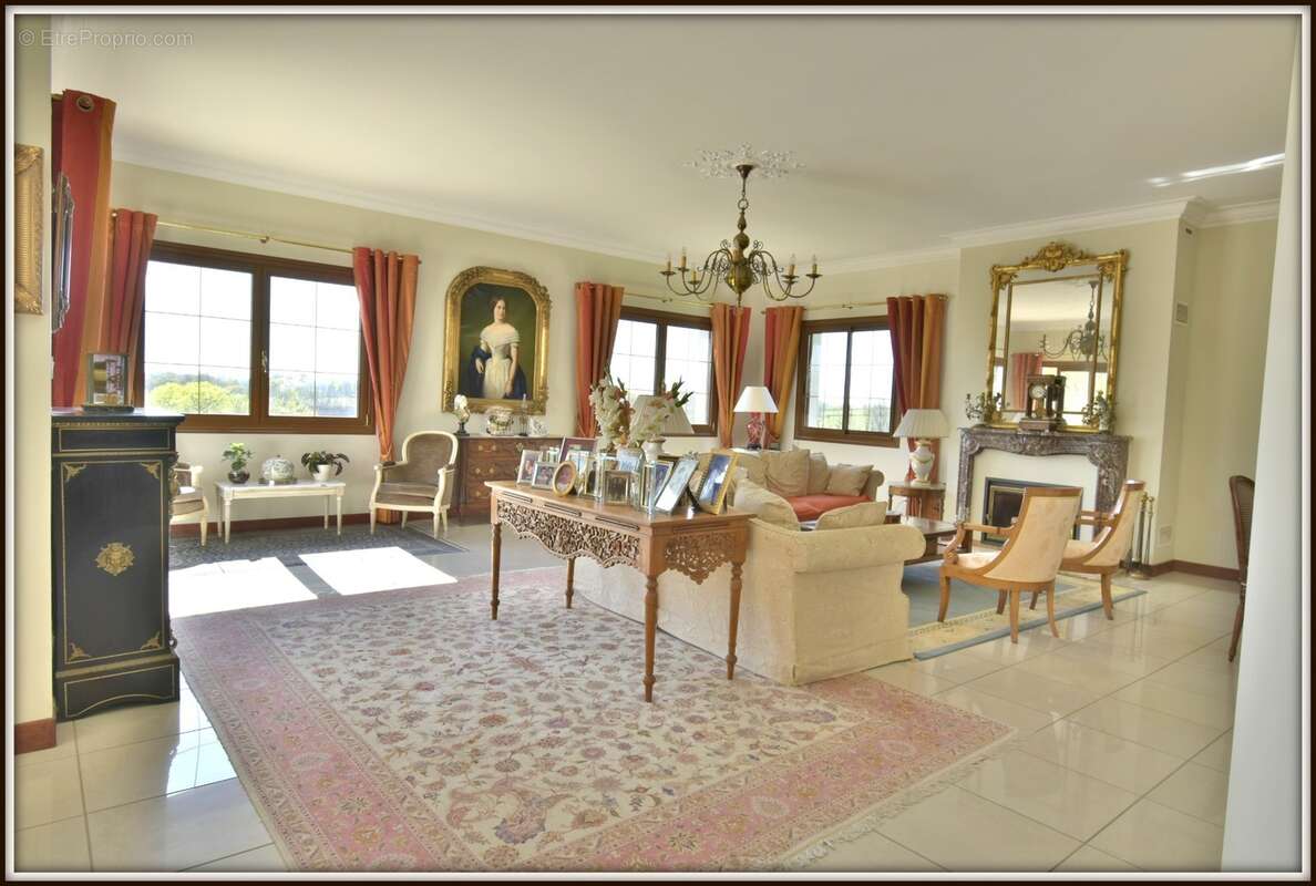 Propriete 13 ha - maison de maitre + appartement - classe energie b - photo 6