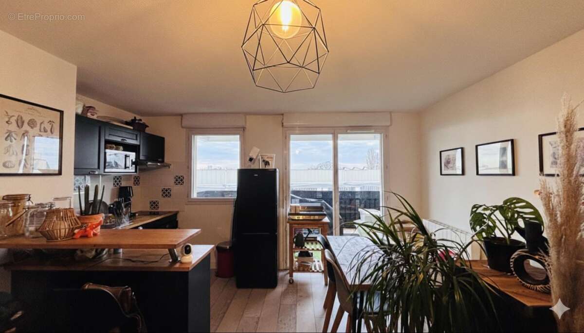 Appartement à BORDEAUX