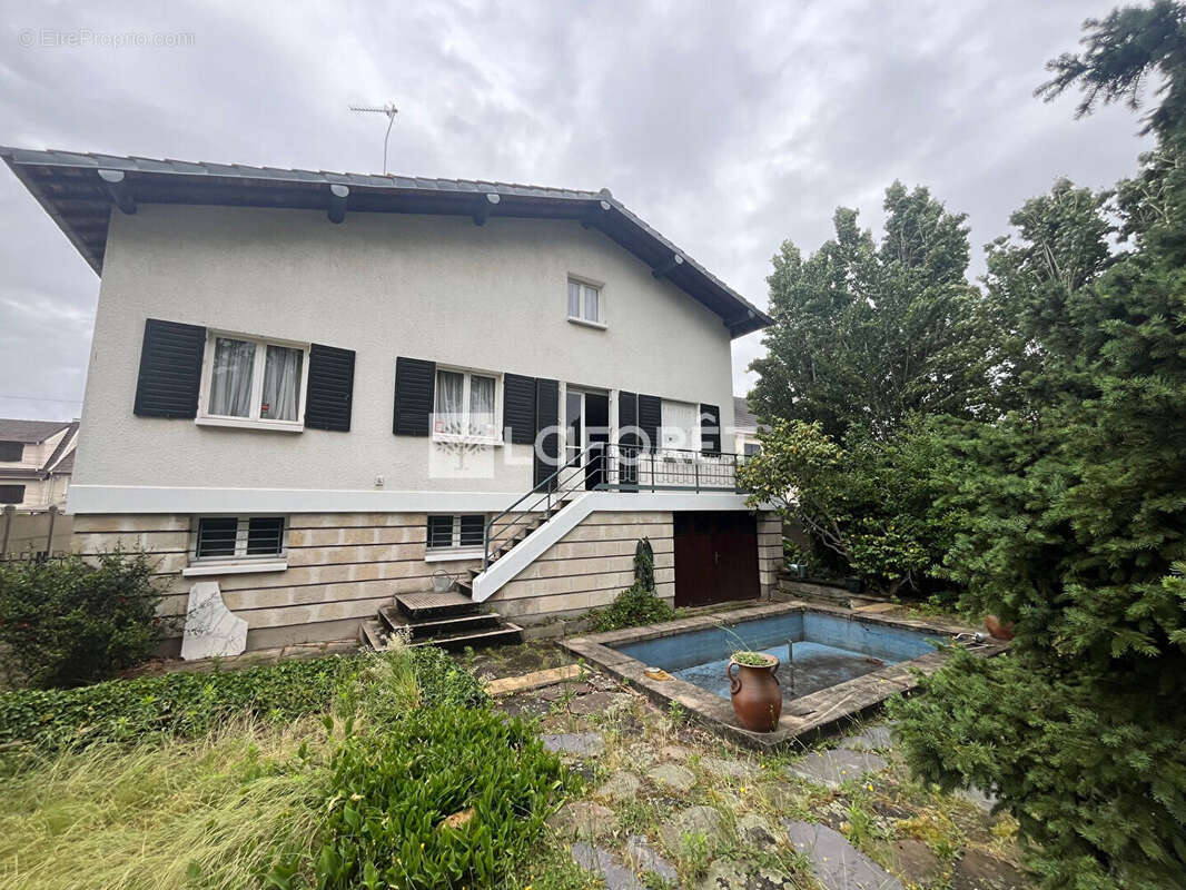 Maison à LIVRY-GARGAN