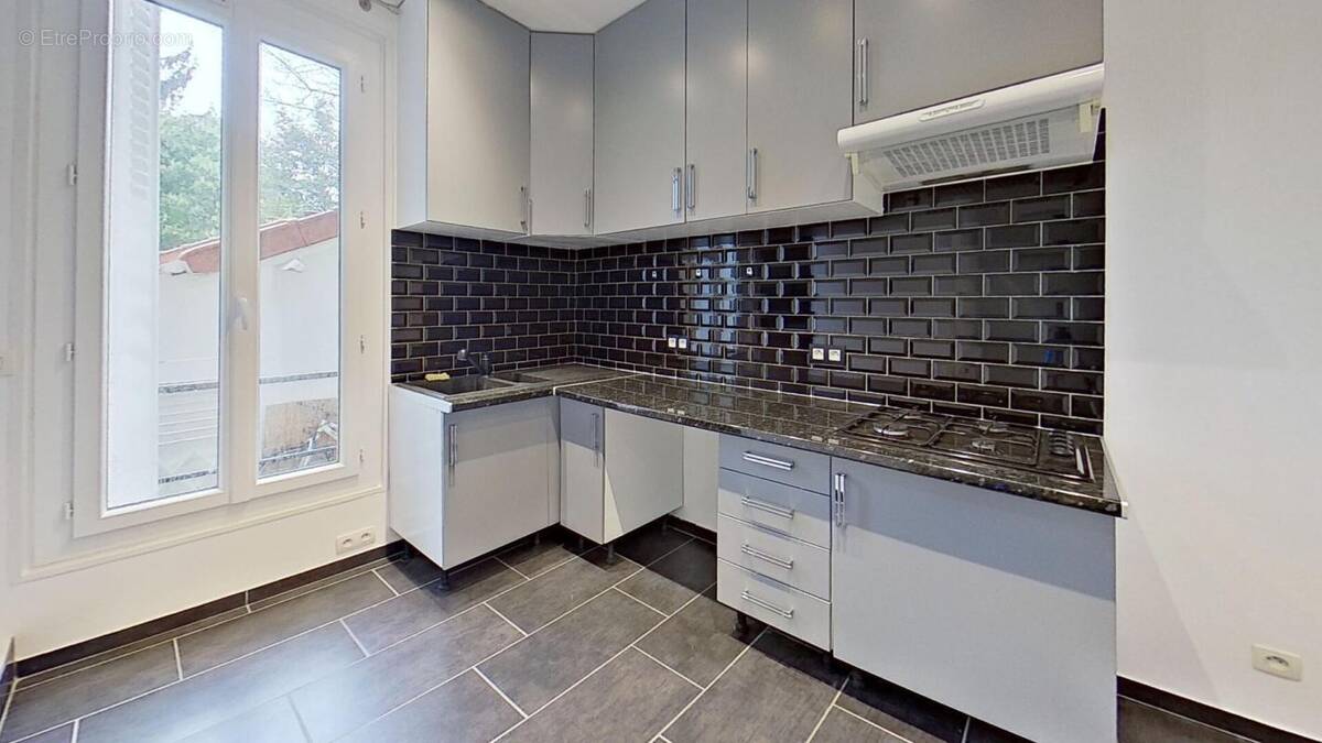 Appartement Deuil La Barre - Studio - 24.31m2 avec local à aménager de 15,50m² - photo 1