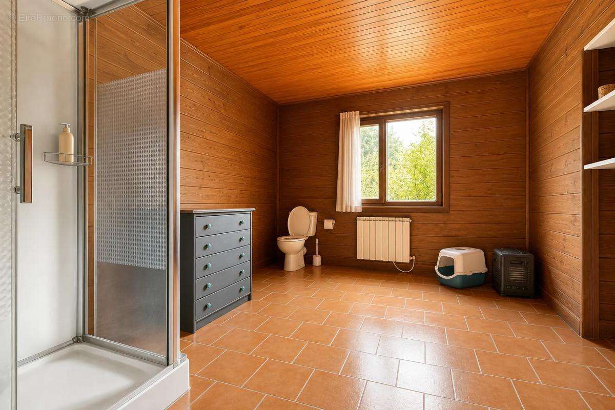 Maison 4 pièces de 121 m² à Meilhac - photo 8
