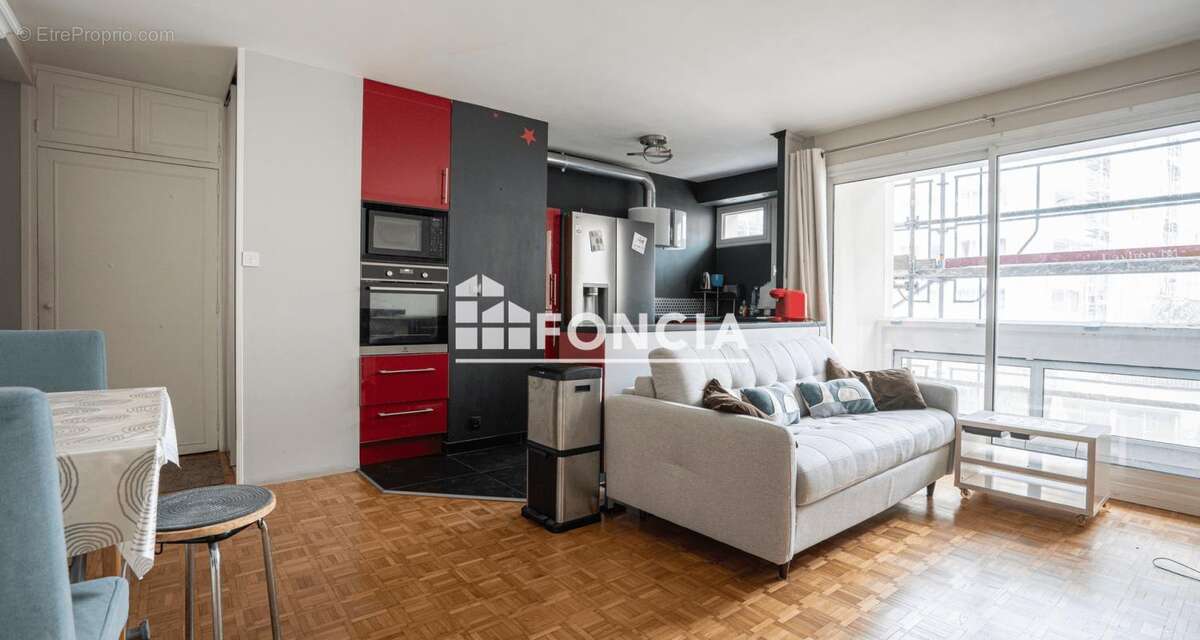 Appartement à PARIS-12E