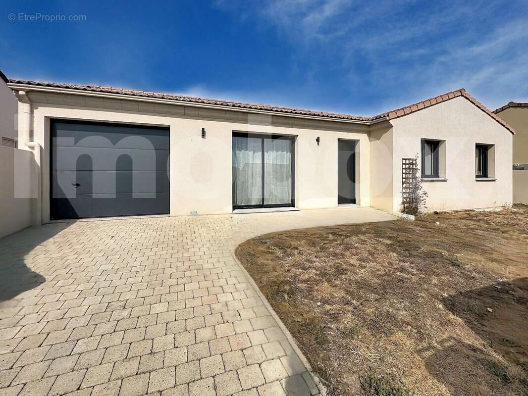 bilel-et-samia-anetz_00020 - Maison à SAINT-HERBLON