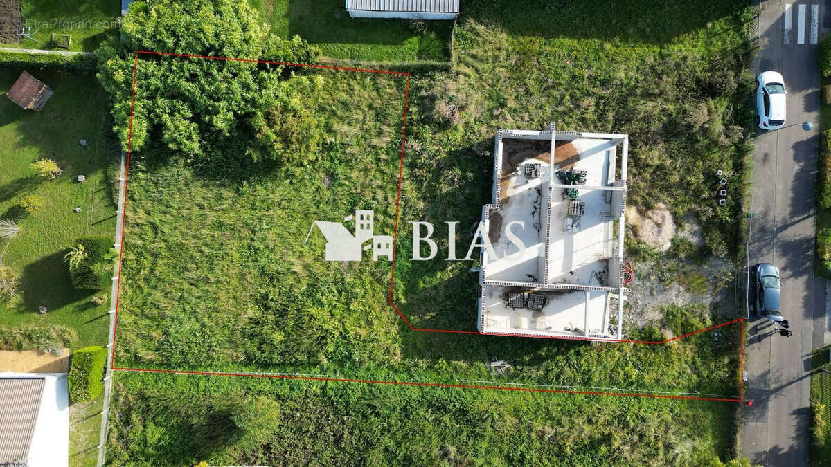 Terrain à ROMILLY-SUR-ANDELLE