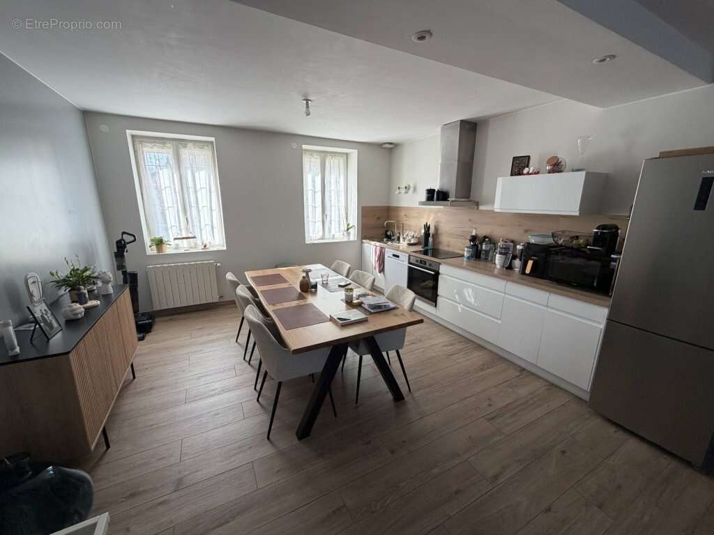 Maison à MONTCHANIN