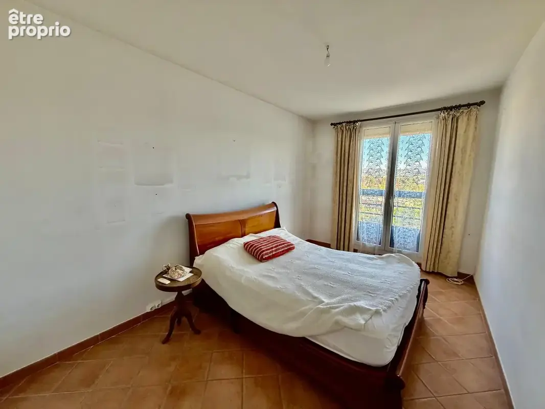 Marignane , la signore 1,  appartement t3 avec terrasse et vue dégagée - photo 6