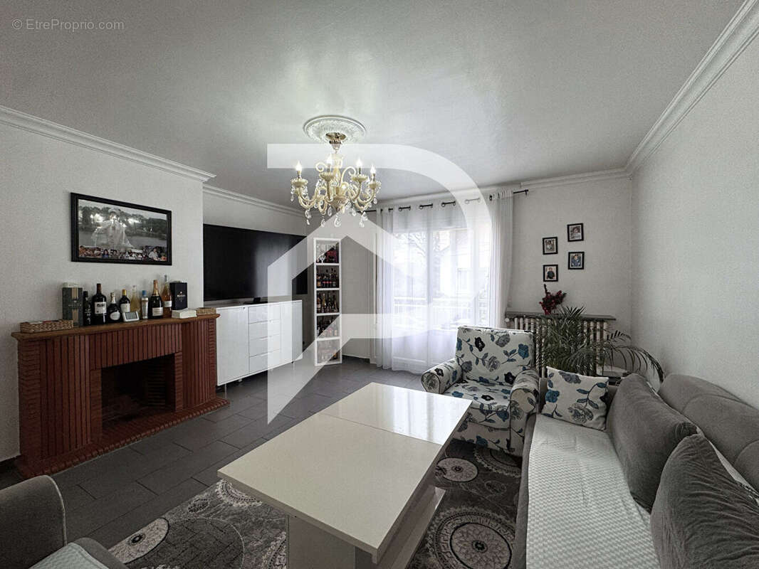 Maison à DEUIL-LA-BARRE