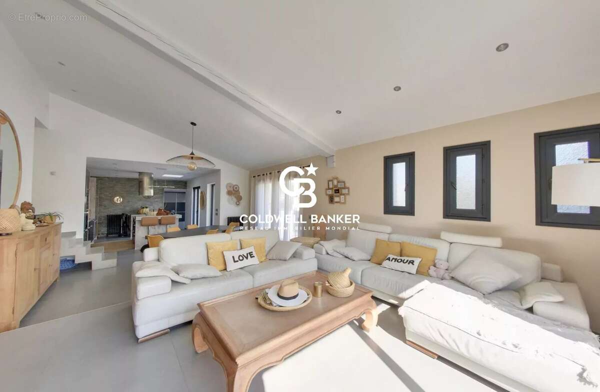 Maison à SAINT-CYPRIEN