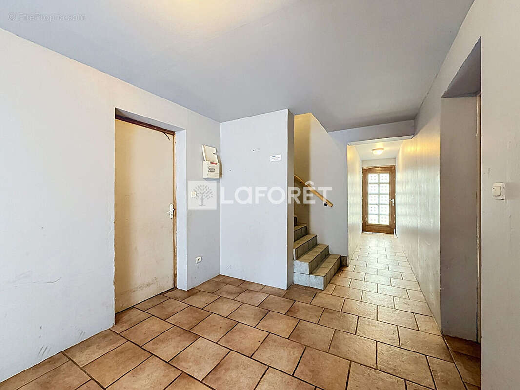 Immeuble de rapport Menil En Xaintois 16 pièce(s) 354 m2 - photo 13