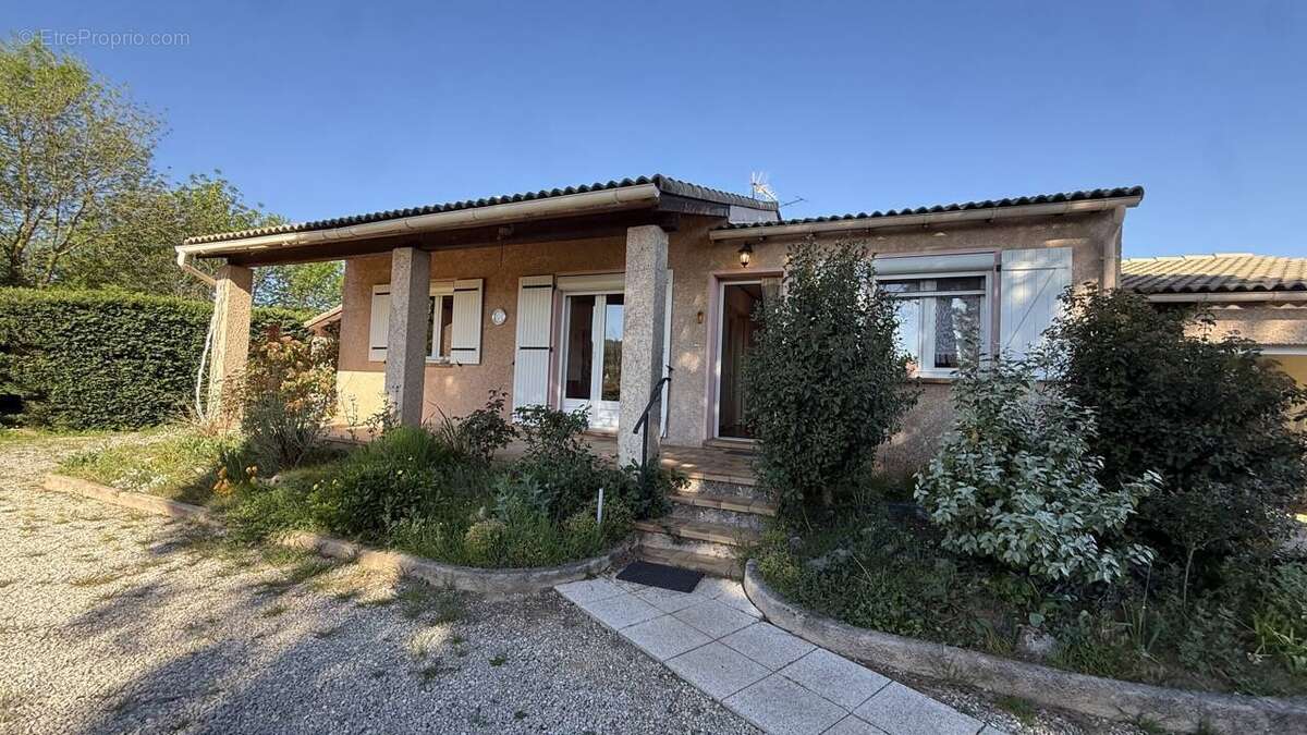 Maison à FIGANIERES