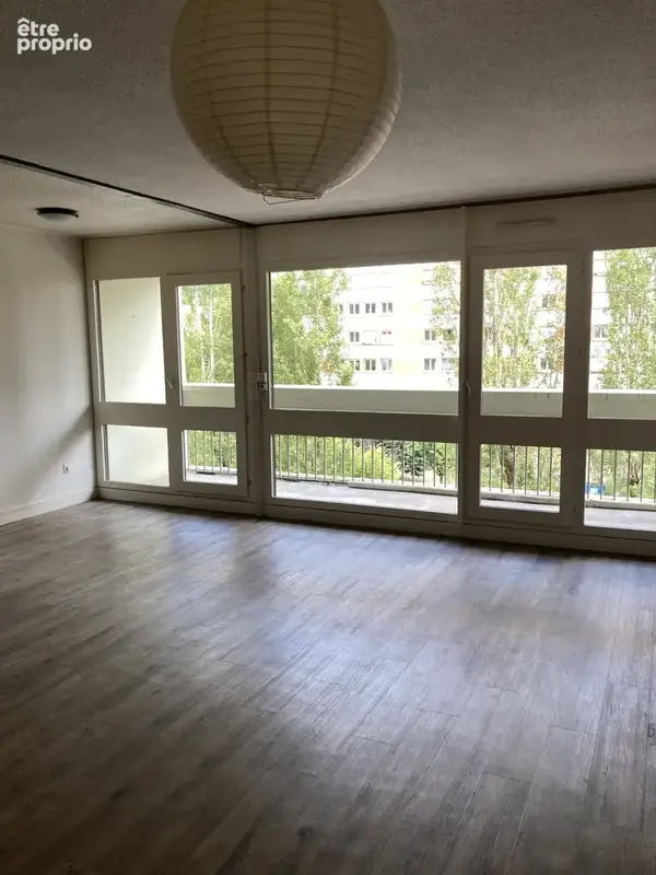 Appartement 4 pièces avec cuisine équipée et balcon AURILLAC (15000) - photo 2