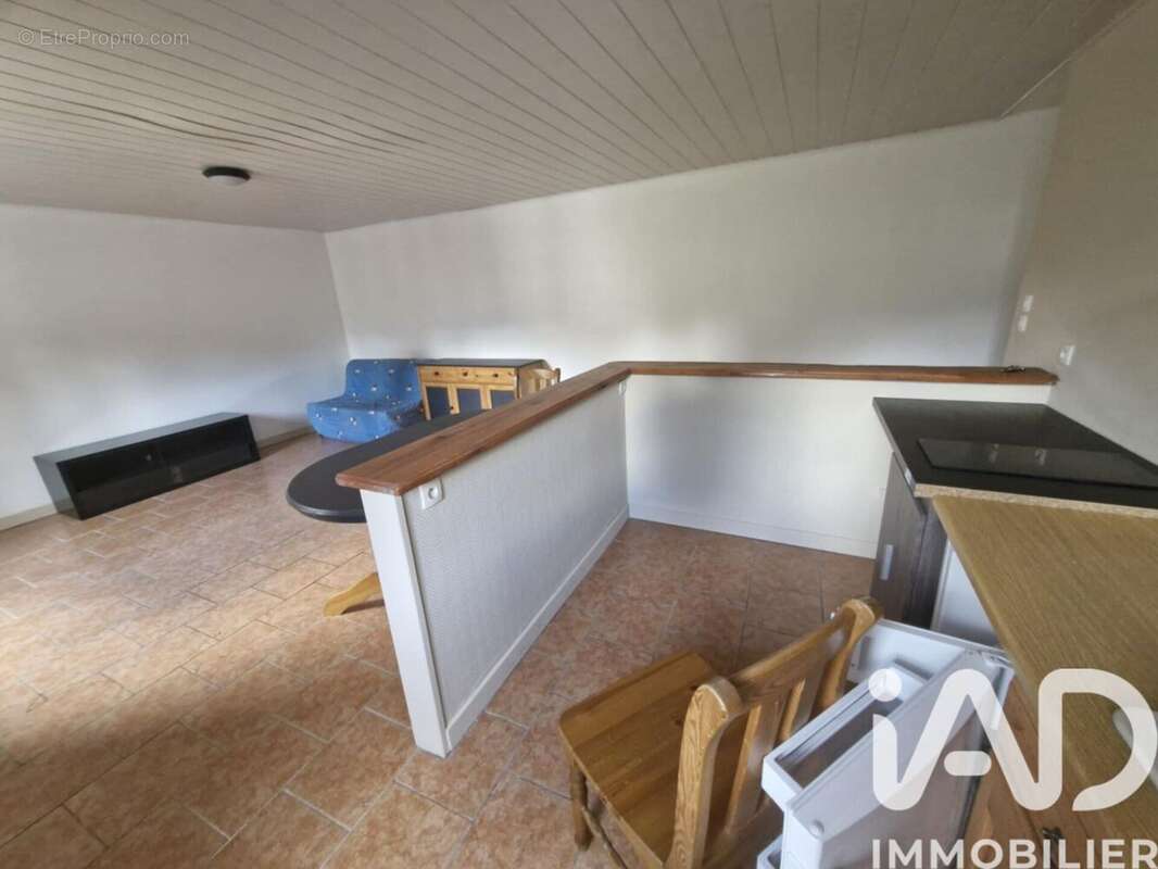 Photo 4 - Appartement à SAINT-ETIENNE-DE-CUINES