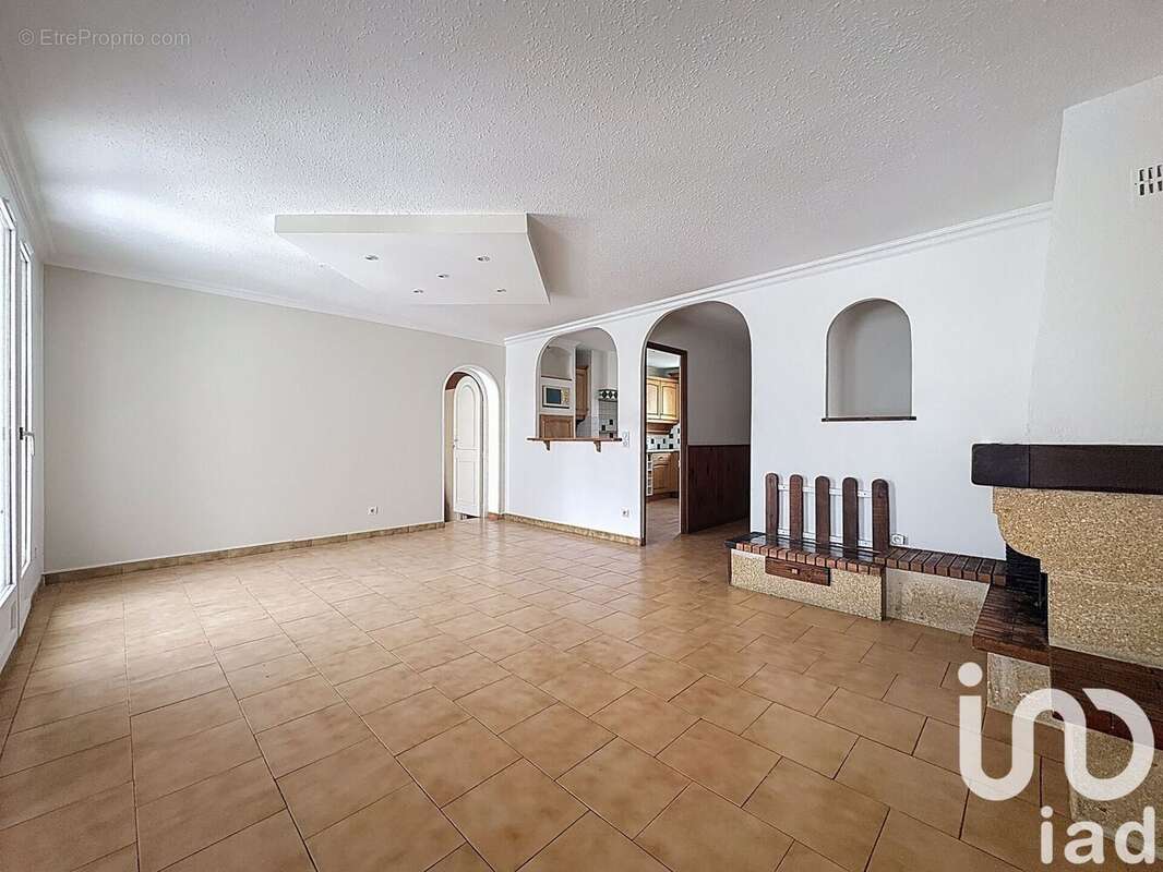 Photo 2 - Maison à CORNEILHAN