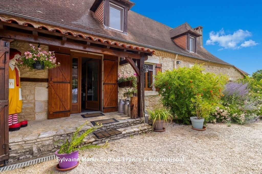Superbe domaine de caractère du XVIIIe siècle sur 4 hectares avec piscine, maison d'amis et dépendances - photo 22