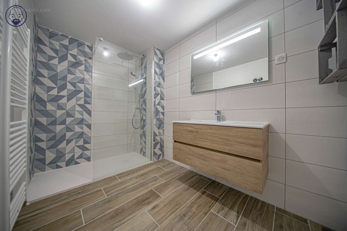 Maison à GONDRECOURT-LE-CHATEAU