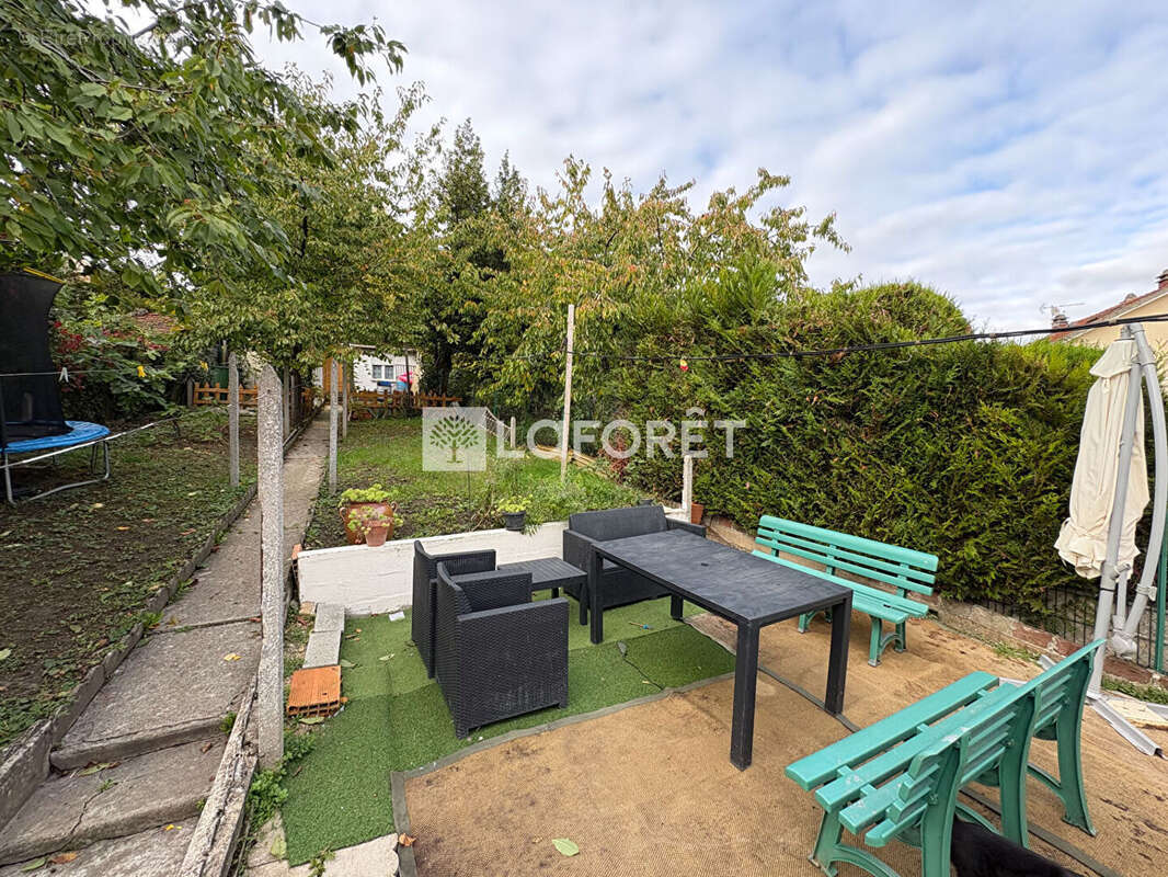 Maison à SAVIGNY-SUR-ORGE