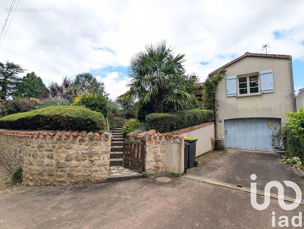 Photo 1 - Maison à MAZEROLLES