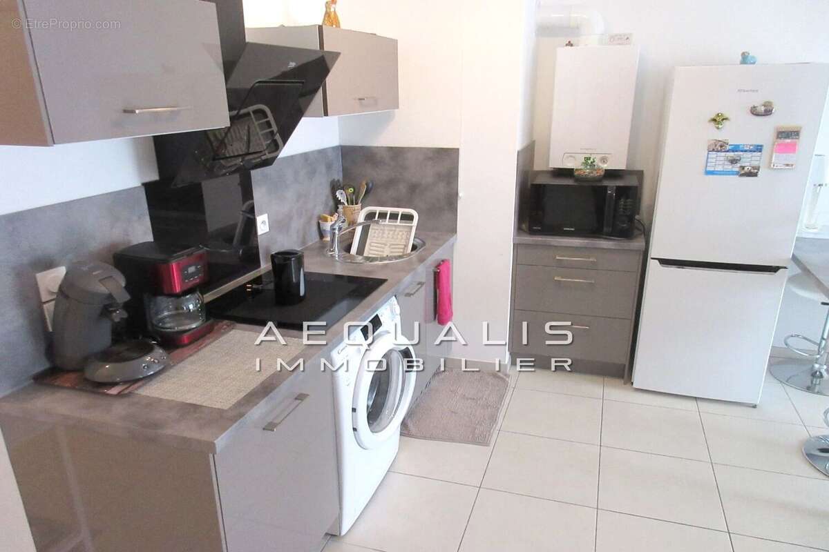 Appartement à SAINT-LAURENT-DU-VAR