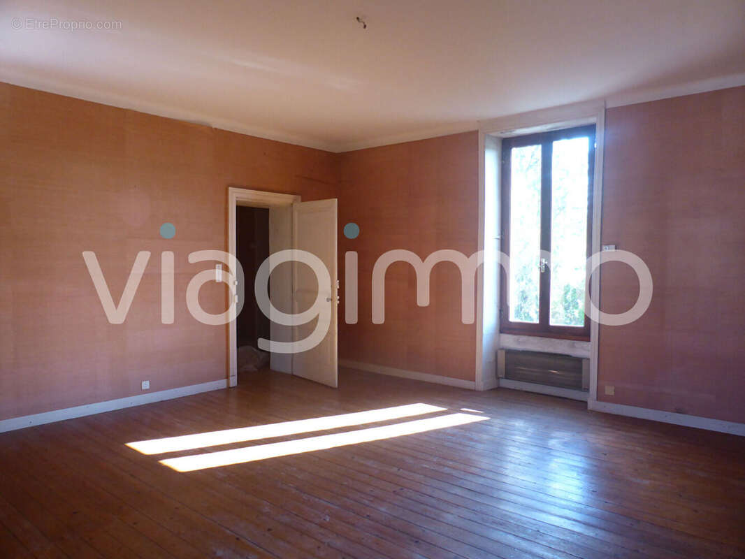 Maison bourgeoise Lairoux 6 pièce(s) 165 m2 - photo 4