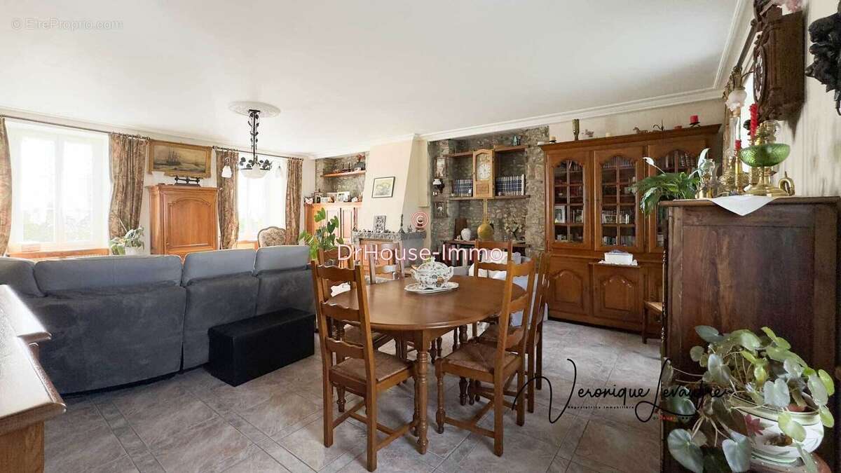 Maison à BLAINVILLE-SUR-MER