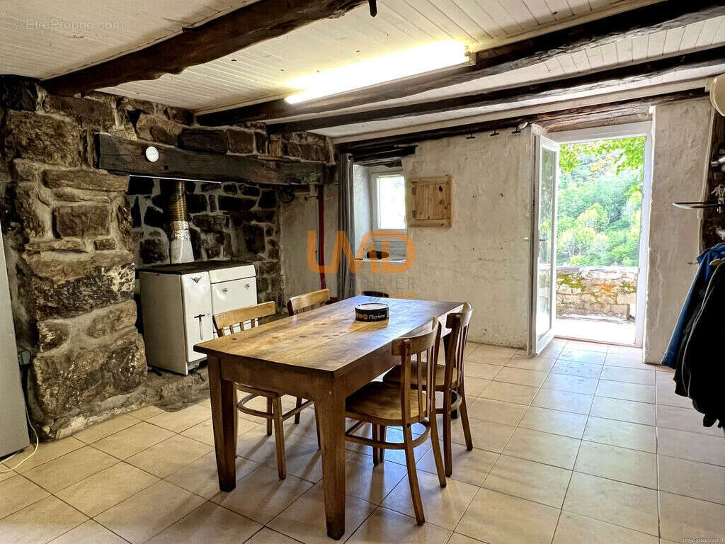 Propriété 54 hectares, rare en Ardèche - photo 8