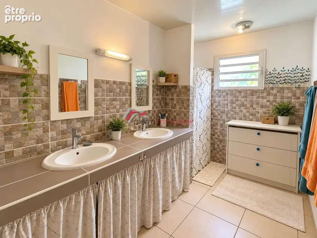 Maison 5 pièces de 113 m2 avec 4 chambres, varangue et jardin   Ligne des Bambous - photo 6