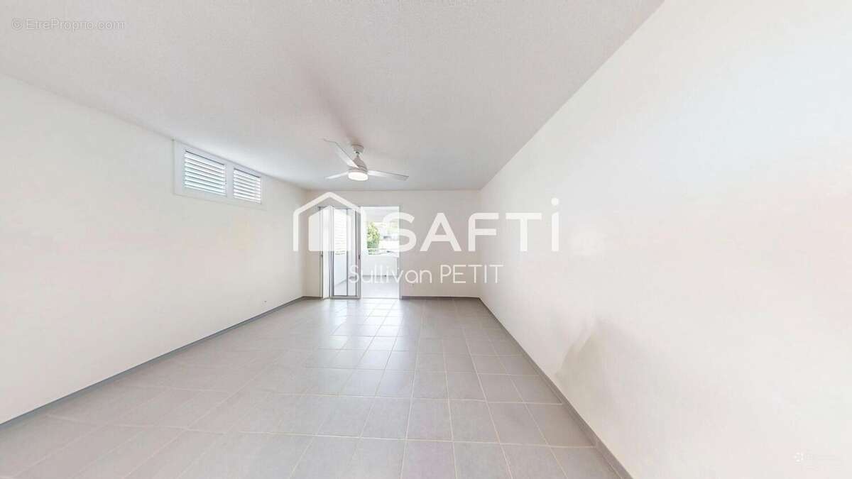 Photo 2 - Appartement à SCHOELCHER