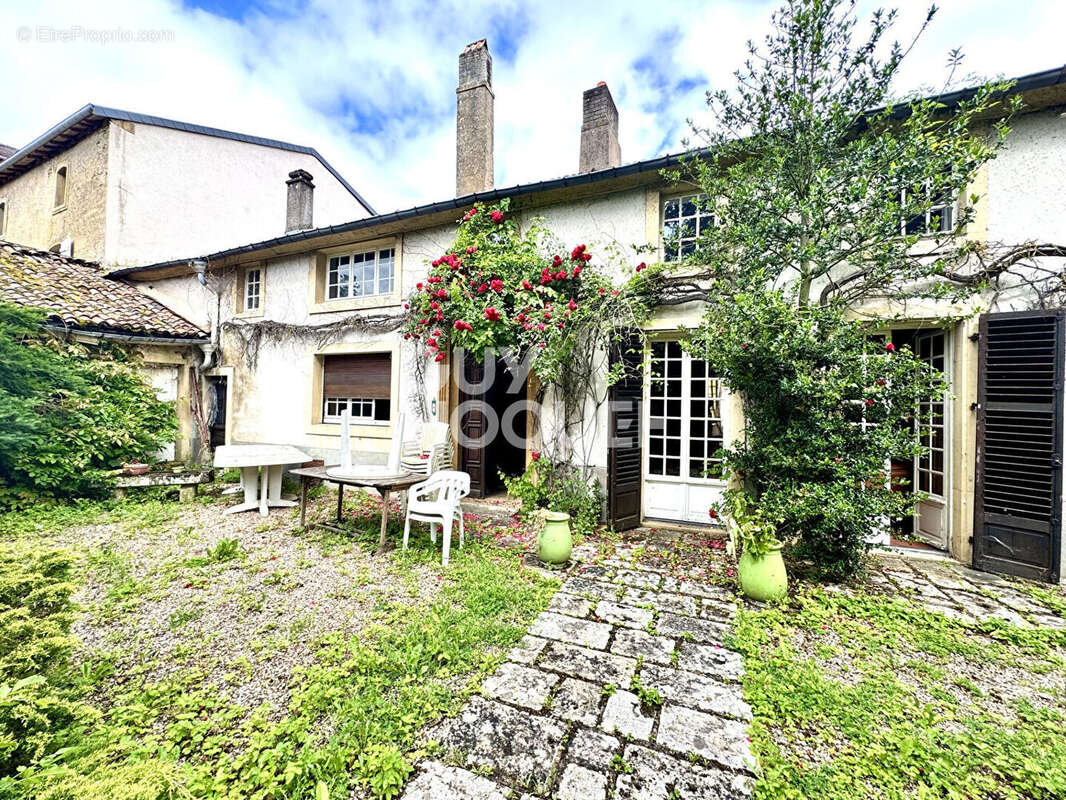 Maison à BRIEY