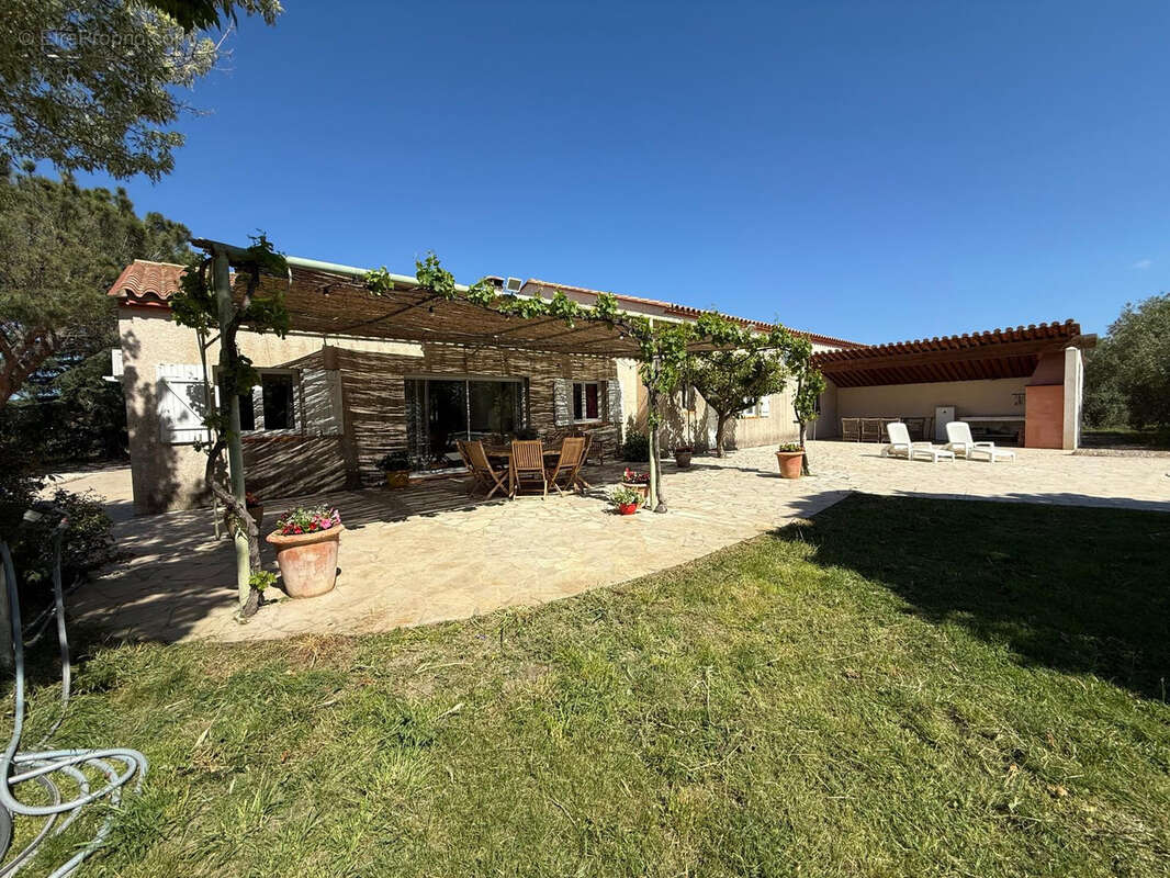 Maison à ESPIRA-DE-L'AGLY