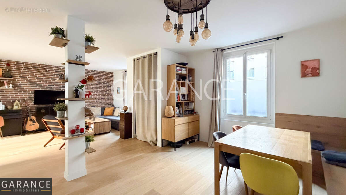 Appartement à PARIS-12E
