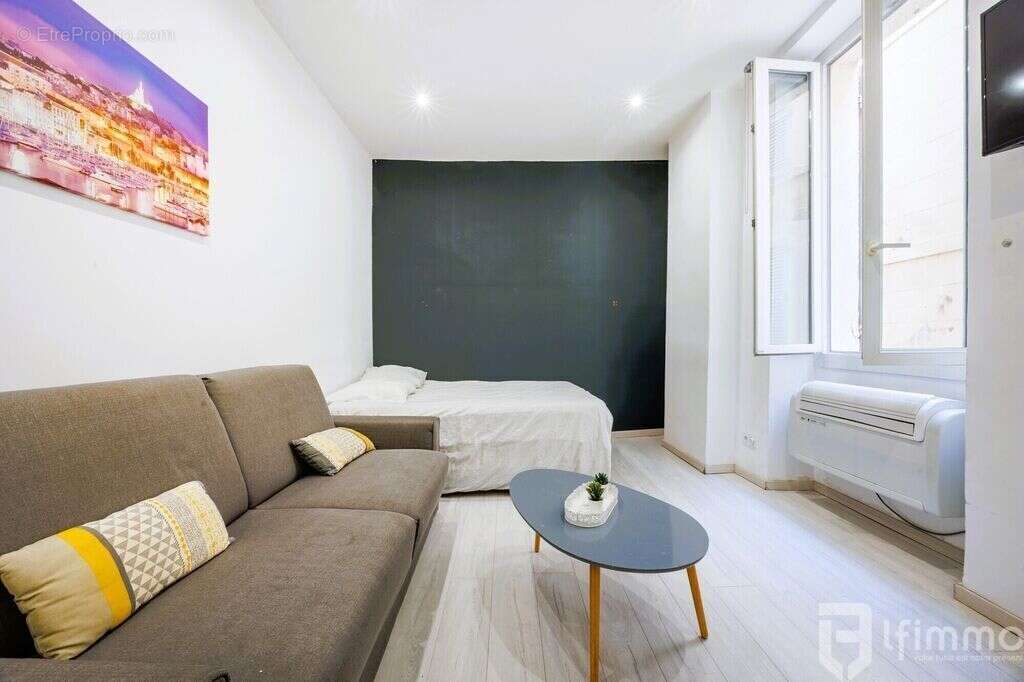 Appartement à MARSEILLE-2E