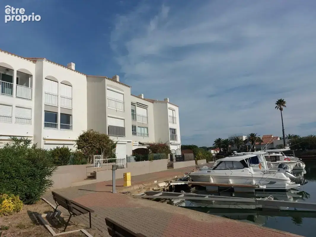 Appartement T2 + MEZZANINE avec vue Marina – Parking privé - photo 2