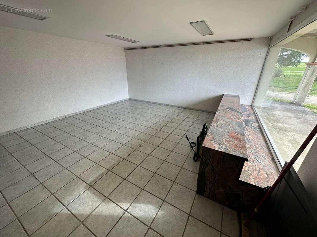 Maison à DOMBASLE-EN-XAINTOIS