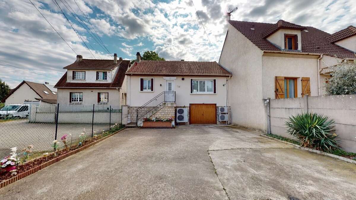 Maison à MONTFERMEIL
