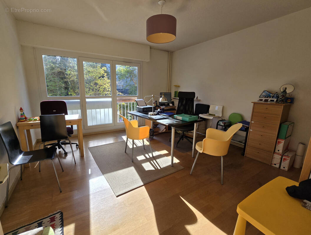 Appartement à LE PONT-DE-CLAIX