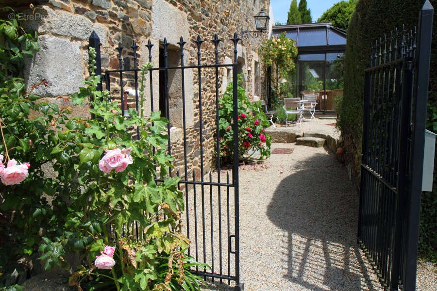 A vendre. Plestin - Maison de Charme en pierre - photo 2